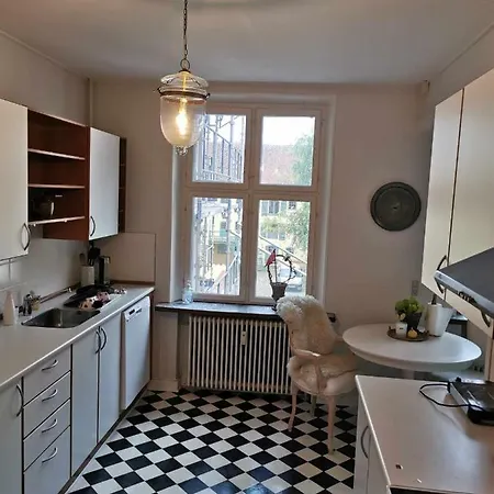 Apartamento Big On The Town Square