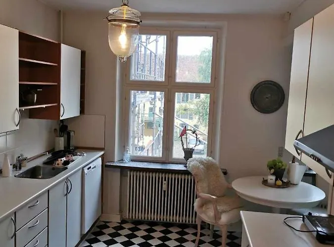 Apartment Big On The Town Square